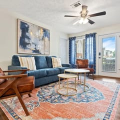 New AU Oasis 2 Mins to Downtown & Stadium Sleeps10
