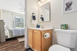 Room #1 in 4 room condo - Image 3